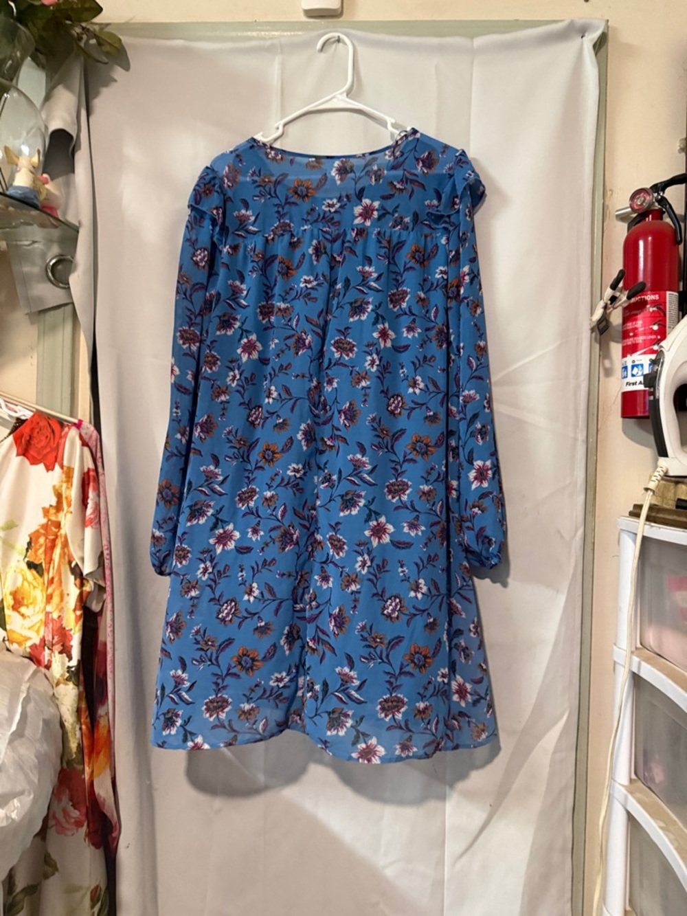 Time and Tru Blue Floral Ruffle-Shoulder Casual Dress - Picture 2 of 2